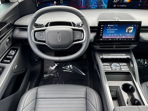 New 2026 Lincoln Nautilus Reserve w/ Jet Appearance Package AWD/4WD image 11