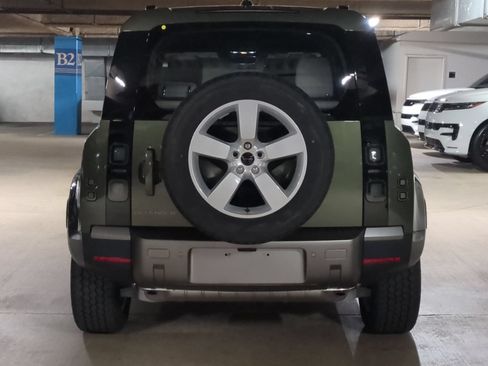 New 2026 Land Rover Defender 110 S AWD/4WD image 4