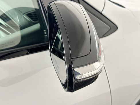 Used 2023 Chevrolet Bolt EUV LT w/ Convenience Package image 10