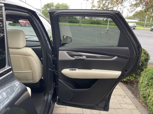 Used 2020 Cadillac XT5 Sportv image 22