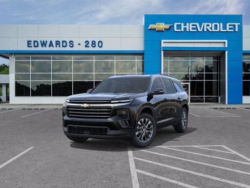 New 2026 Chevrolet Traverse LT image 8