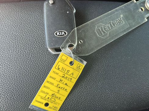 Used 2019 Kia Forte S FWD image 30