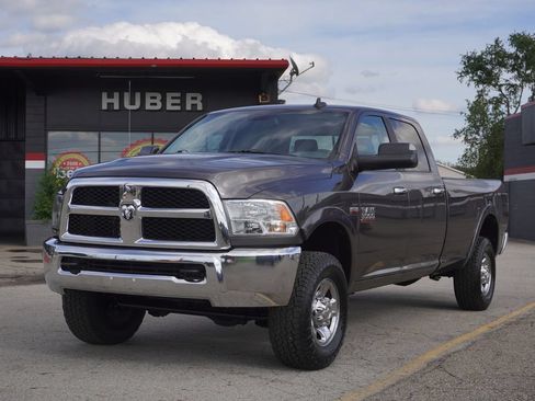 Used 2015 RAM 3500 SLT w/ Luxury Group AWD/4WD image 3