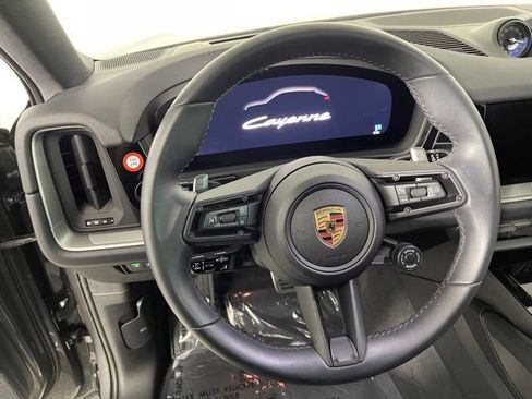 New 2025 Porsche Cayenne E-Hybrid Coupe image 38