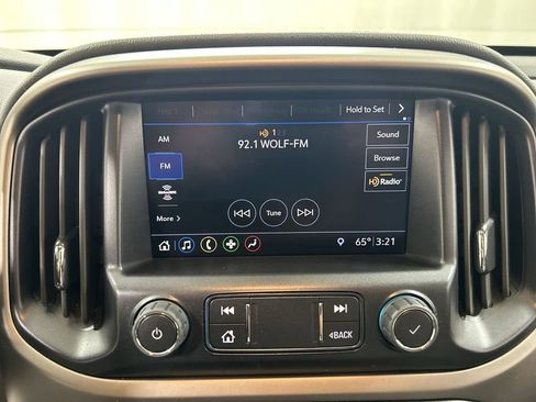 Used 2022 Chevrolet Colorado Z71 w/ Z71 Midnight Edition AWD/4WD image 14