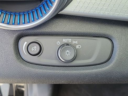 Used 2026 Chevrolet Trax LT image 23