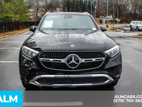 Used 2026 Mercedes-Benz GLC 350e GLC 350e image 9