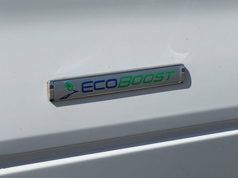 Used 2014 Ford F150 FX4 w/ Equipment Group 402A Luxury AWD/4WD image 8