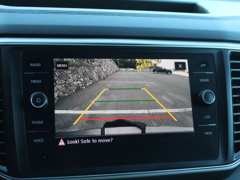 Used 2019 Volkswagen Atlas SE w/ Panoramic Sunroof Package AWD/4WD image 35