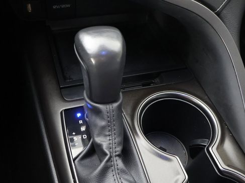 Used 2024 Toyota Camry SE image 43