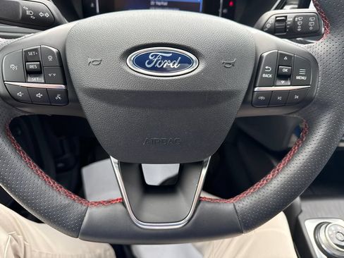 Used 2023 Ford Escape ST-Line w/ Tech Pack #1 AWD/4WD image 13
