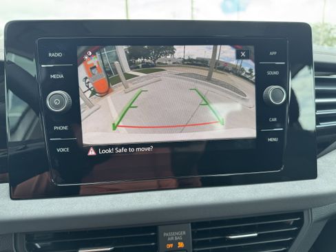 New 2025 Volkswagen Jetta SE image 22