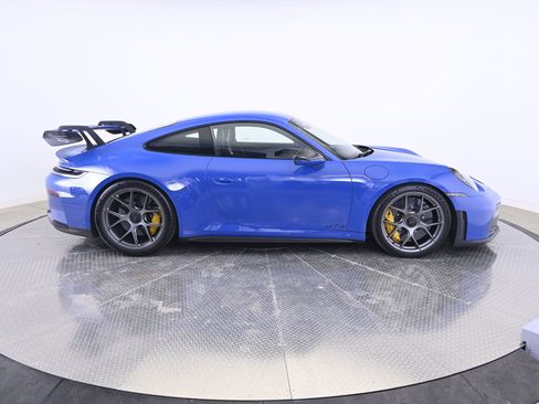 Certified 2025 Porsche 911 GT3 RWD image 8