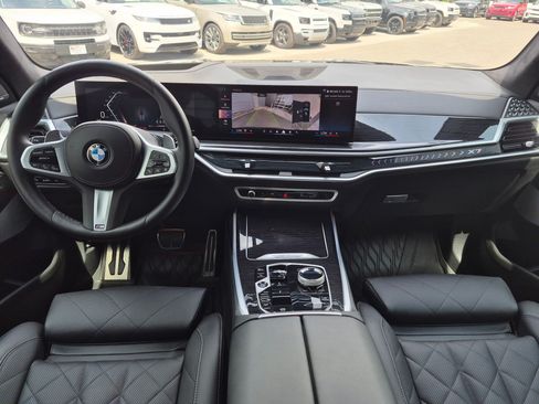 Used 2024 BMW X7 xDrive40i w/ M Sport Package AWD/4WD image 26