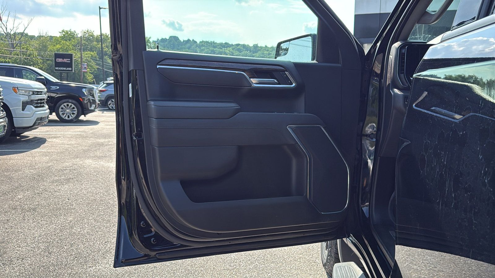 Certified 2025 GMC Sierra 1500 Elevation AWD/4WD image 12