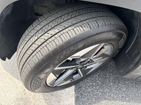 Used 2025 Hyundai Tucson SEL FWD image 5
