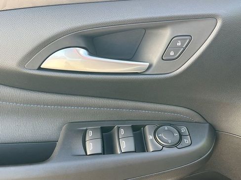 New 2026 Buick Envista Sport Touring w/ Convenience I Package FWD image 13