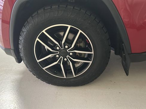 Used 2019 Jeep Grand Cherokee Trailhawk w/ Trailhawk Luxury Group image 29