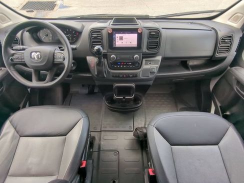 Used 2025 RAM ProMaster 2500 w/ Convenience Group FWD image 16