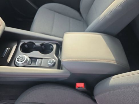 Used 2025 Ford Explorer Active image 22