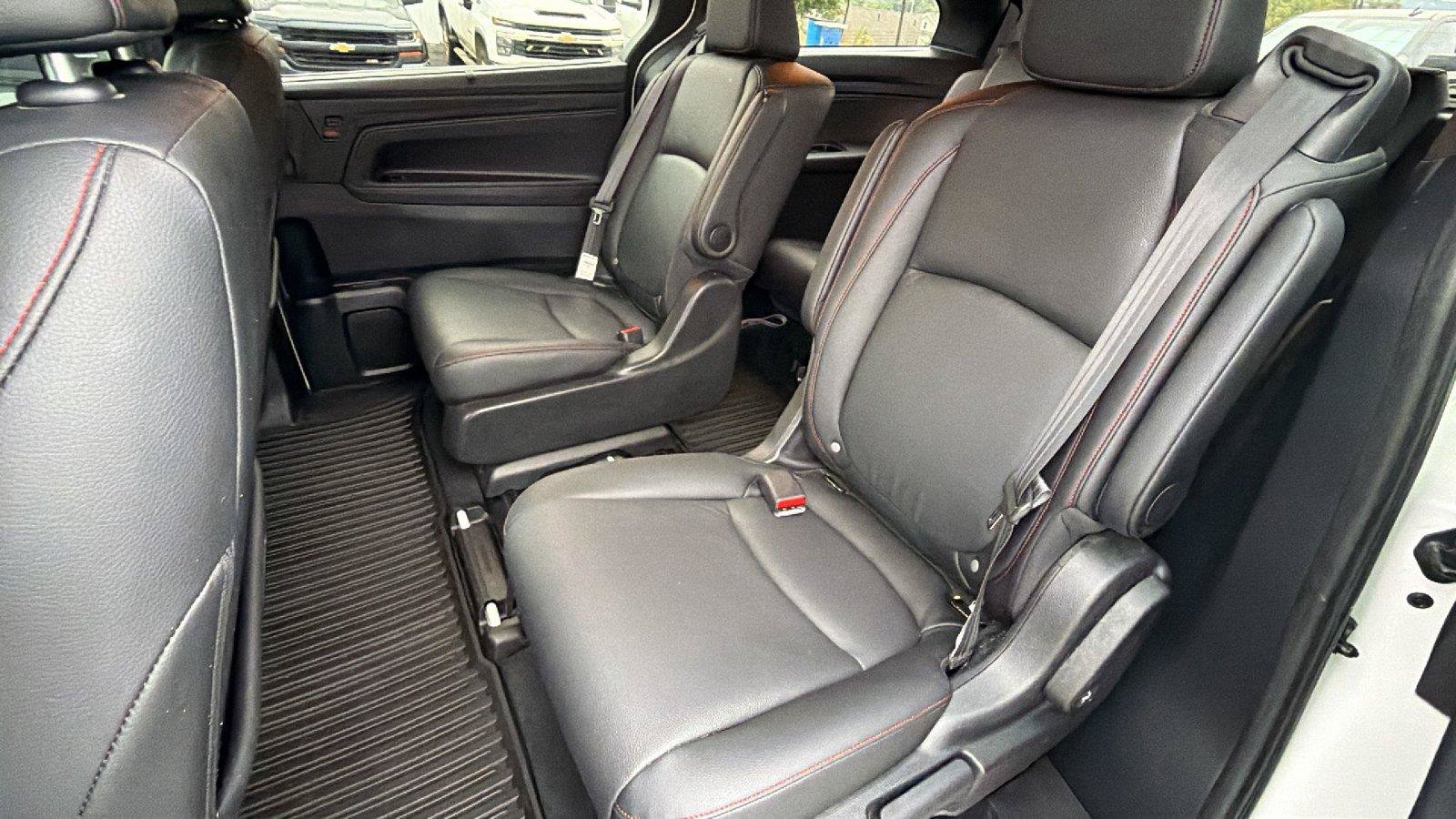 Used 2025 Honda Odyssey Sport-L image 23