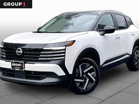 New 2026 Nissan Kicks SV w/ SV Premium Package FWD image 1