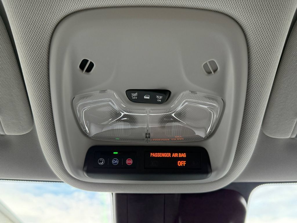 Used 2023 Chevrolet TrailBlazer LT FWD image 18