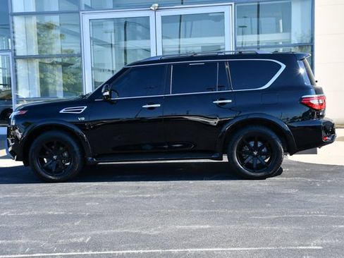Used 2022 Nissan Armada SL w/ Captain's Chairs Package AWD/4WD image 11