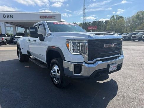 Used 2022 GMC Sierra 3500 Pro w/ Convenience Package image 3