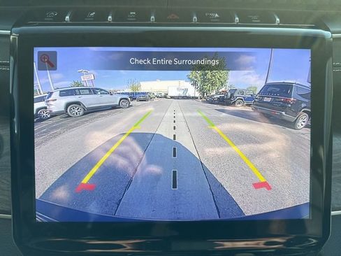 Certified 2023 Jeep Grand Cherokee Limited image 17