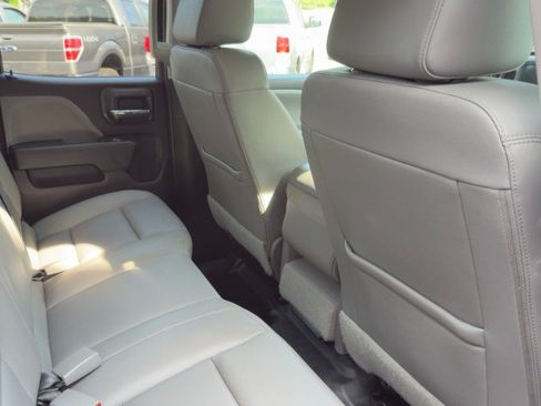 Used 2019 GMC Sierra 1500 Limited w/ Sierra Convenience Package AWD/4WD image 11