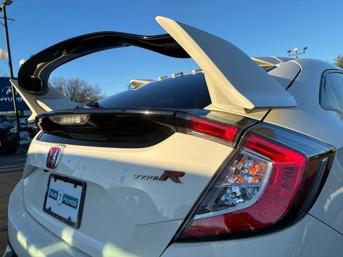 Used 2018 Honda Civic Type R image 54