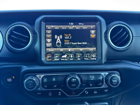 Used 2021 Jeep Wrangler Unlimited Sahara image 21