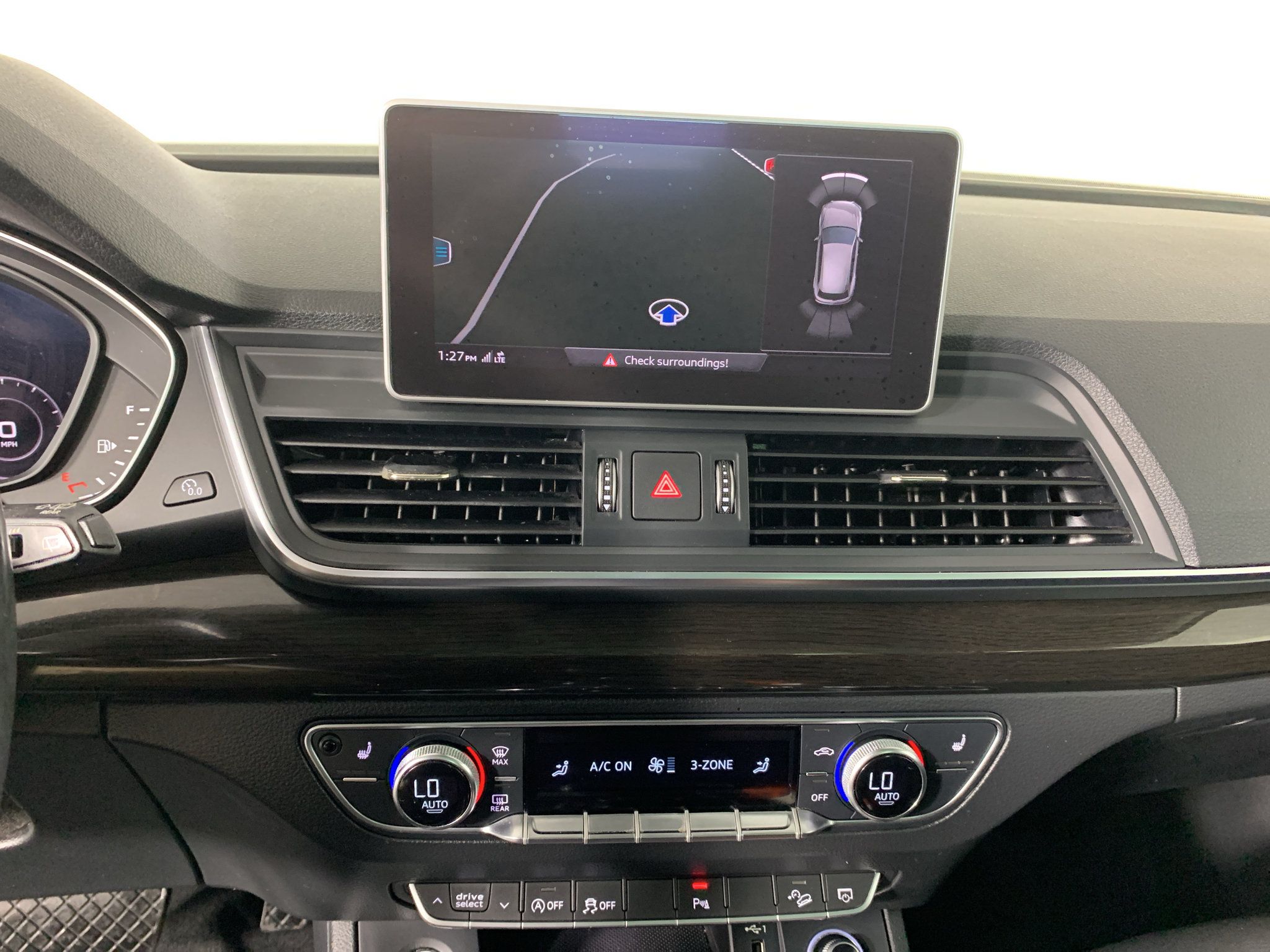 Used 2018 Audi Q5 2.0T Premium Plus w/ Premium Plus Package AWD/4WD image 24