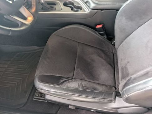 Used 2016 Dodge Challenger R/T Plus RWD image 19