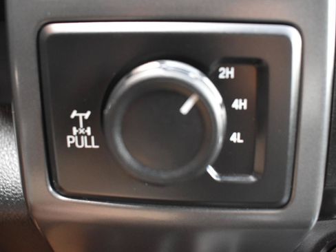 Used 2020 Ford F150 XLT w/ Equipment Group 302A Luxury AWD/4WD image 34