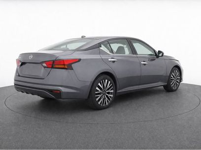 Used 2025 Nissan Altima 2.5 SV