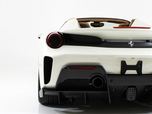 Certified 2020 Ferrari 488 Pista Spider RWD image 20