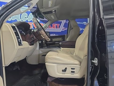 Used 2015 RAM 1500 Laramie w/ Convenience Group image 15