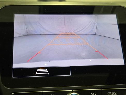 Used 2023 Chevrolet Malibu LT image 2