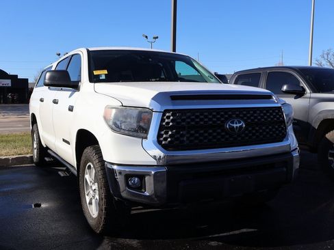 Used 2021 Toyota Tundra SR5 image 4