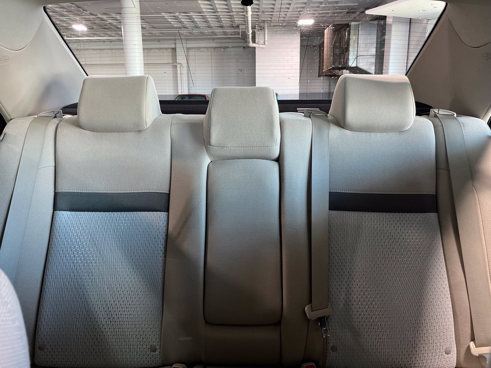 Used 2012 Toyota Camry LE FWD image 19