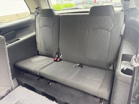 Used 2016 GMC Acadia SLE AWD/4WD image 11