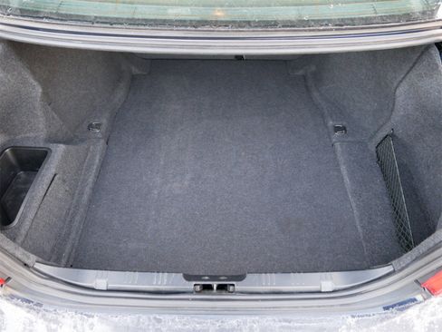 Used 2007 BMW 530xi Sedan image 11