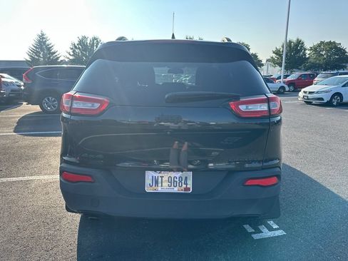 Used 2015 Jeep Cherokee Limited AWD/4WD image 9