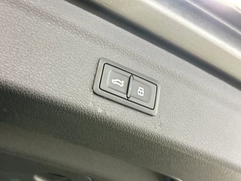 Used 2022 Audi Q3 2.0T Premium Plus AWD/4WD image 18