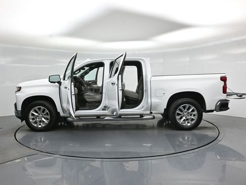 Used 2020 Chevrolet Silverado 1500 LTZ w/ LTZ Plus Package AWD/4WD image 30