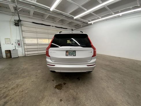 Used 2018 Volvo XC90 T6 Momentum w/ Convenience Package image 5