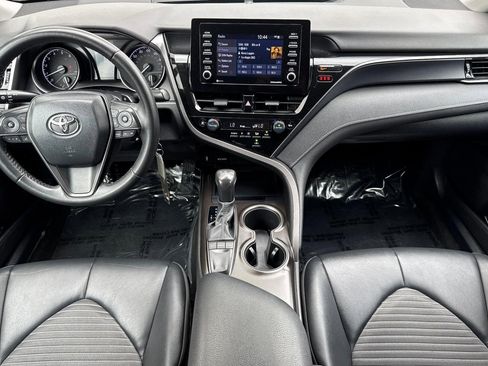 Used 2023 Toyota Camry SE FWD image 16