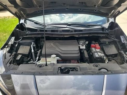 Used 2025 Nissan Leaf S FWD image 11